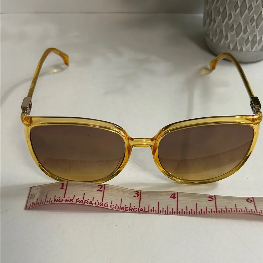 Fendi Gold-Toned Sunglasses - Picture 15 of 17